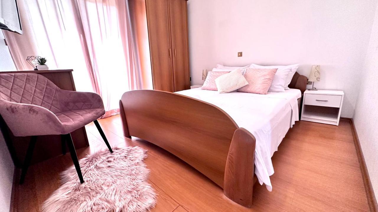 Villa Ester Лопар Екстер'єр фото